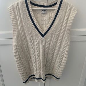 Aritzia oversized sweater vest